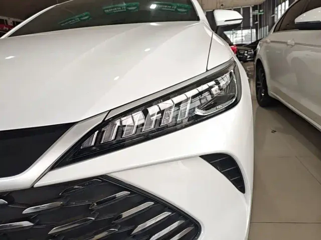 BYD Qin PLUS — Фото автомобиля 22