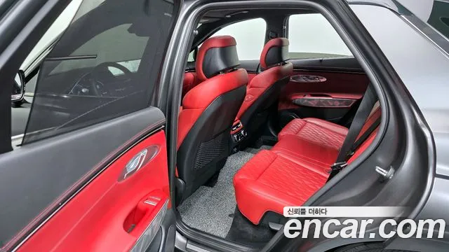 Genesis GV70 2.5T Бензин AWD — Фото автомобиля 12