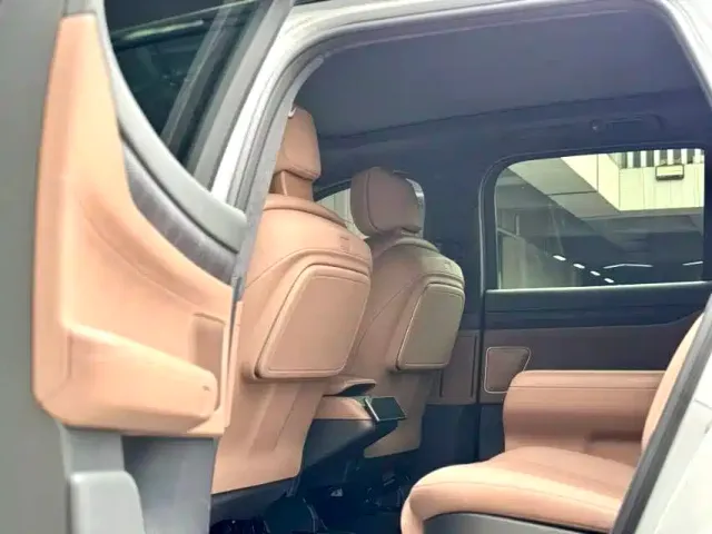 NIO NIO ES8 2023 100kWh — Фото автомобиля 7