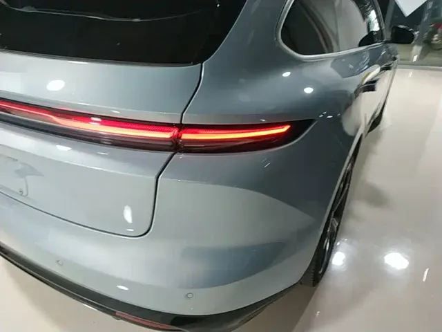Nio ET5 Touring — Фото автомобиля 7