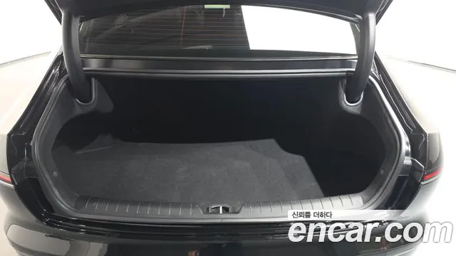 Hyundai Grandeur GN7 — Фото автомобиля 22
