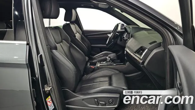 Audi Q5 40 TDI quattro Premium — Фото автомобиля 10