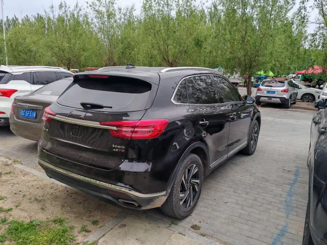 Hongqi HS5 — Фото автомобиля 6