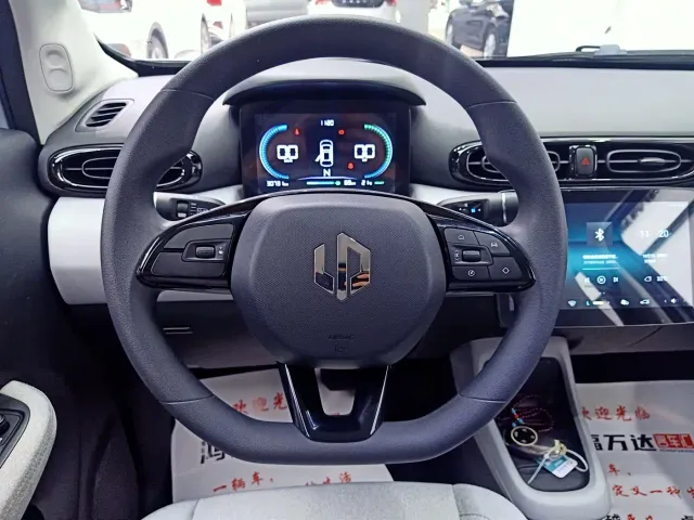 Leapmotor T03 — Фото автомобиля 15