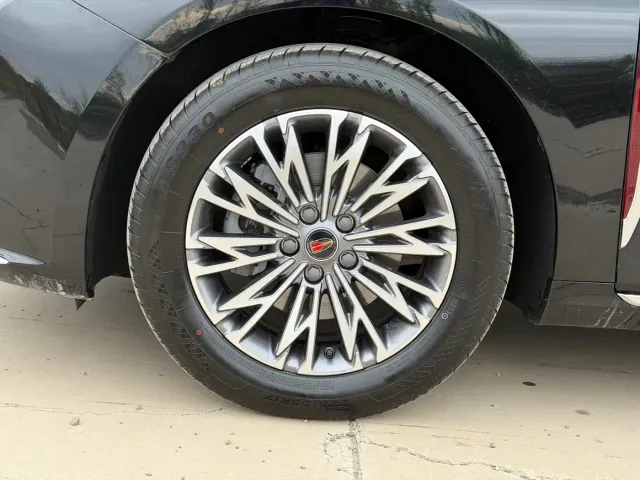 Hongqi H5 — Фото автомобиля 14