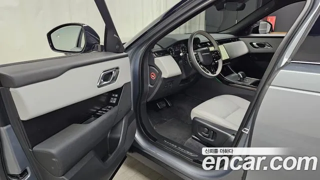 Land Rover Range Rover Velar — Фото автомобиля 15