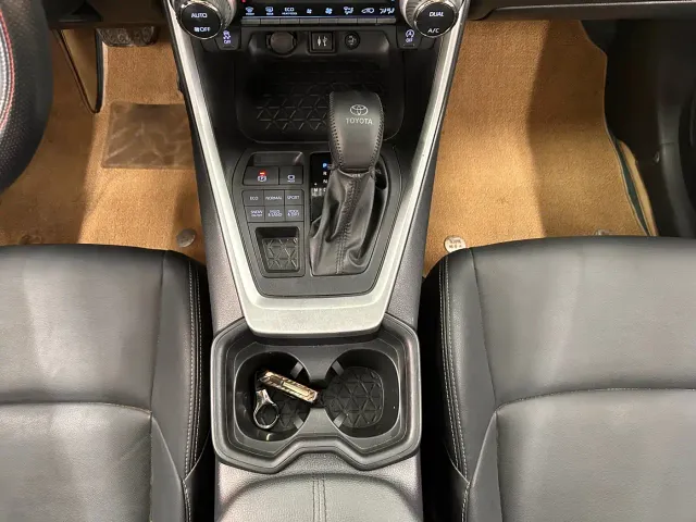 Toyota Wildlander — Фото автомобиля 15