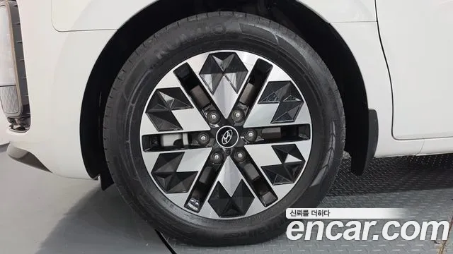 Hyundai Staria — Фото автомобиля 5