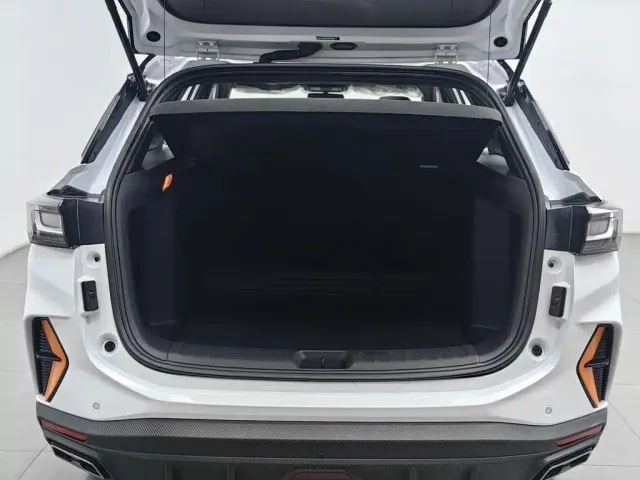 Dongfeng Yixuan GS — Фото автомобиля 16