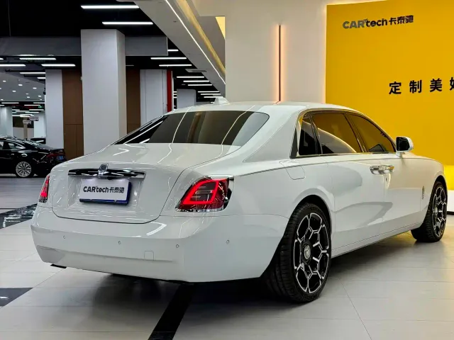 Rolls-Royce Ghost — Фото автомобиля 5