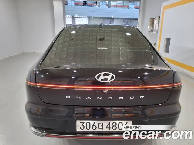 Hyundai Grandeur — Фото автомобиля 2