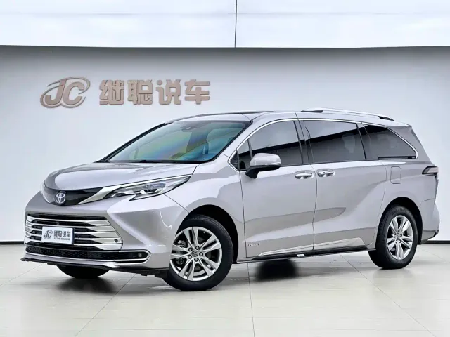Фотография автомобиля — Toyota Sienna