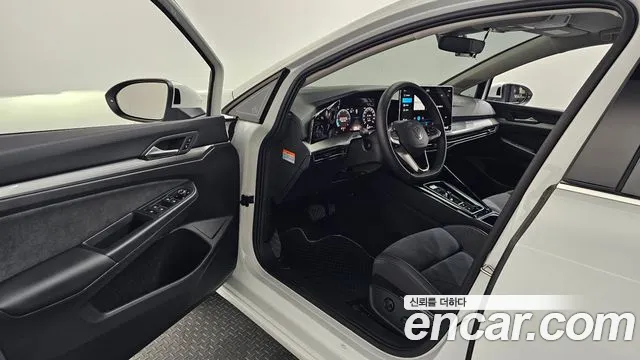 Volkswagen Golf Golf 8 поколение 2.0 TDI Premium — Фото автомобиля 10