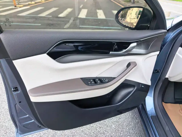 BYD Qin PLUS — Фото автомобиля 12