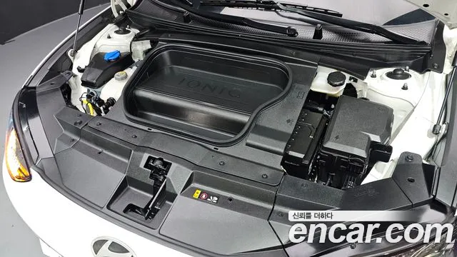 Hyundai Ioniq 6 — Фото автомобиля 9