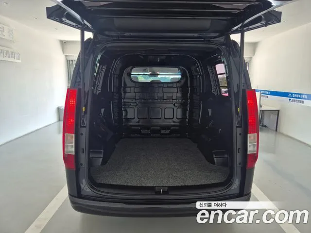 Hyundai Staria Staria L3.5 Карго 5 мест — Фото автомобиля 5