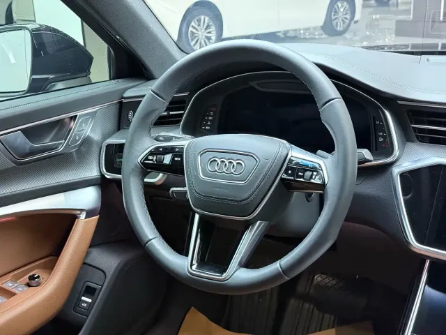 Audi A6L — Фото автомобиля 7