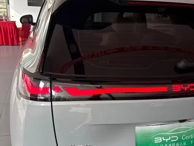 BYD Sealion 05 EV — Фото автомобиля 14