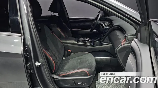 Hyundai Tucson Tucson (NX4) Бензин 1.6 турбо 2WD — Фото автомобиля 20
