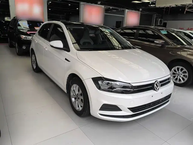 Volkswagen Polo — Фото автомобиля 3