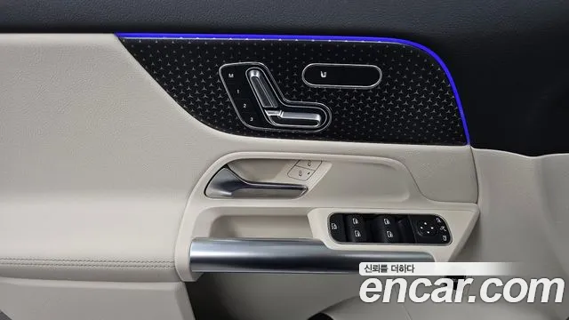 Mercedes-Benz EQA — Фото автомобиля 26