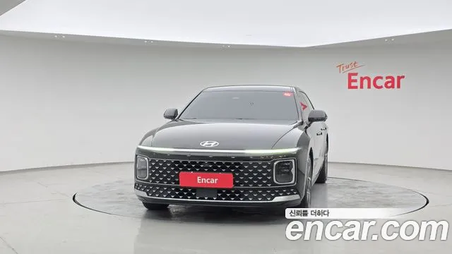 Hyundai Grandeur Grandeur (GN7) 2.5 Бензин 2WD — Фото автомобиля 3
