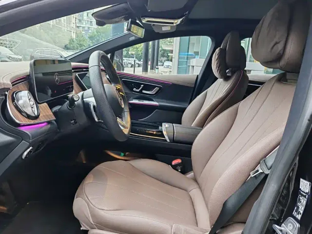 Mercedes-Benz Mercedes-Benz EQE 2025 500 4MATIC Pioneer — Фото автомобиля 15