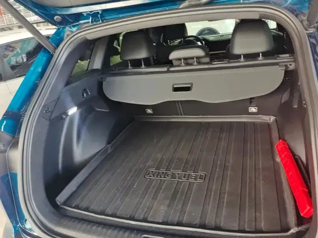 Geely Xingyue L — Фото автомобиля 4