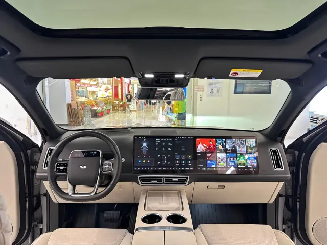 Li Auto L9 — Фото автомобиля 17