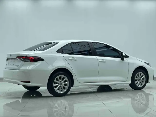 Toyota Corolla — Фото автомобиля 8