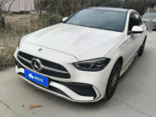 Фотография автомобиля — Mercedes-Benz C-Class