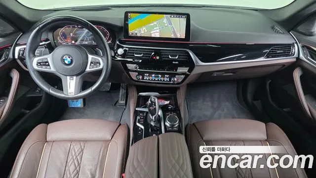 BMW 5 Series G30 — Фото автомобиля 10