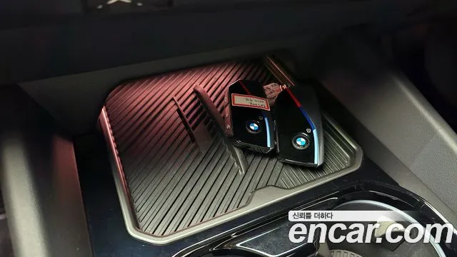 BMW 5 Series G60 — Фото автомобиля 19