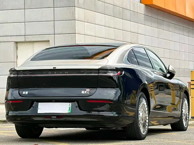 Voyah Zhuiguang L — Фото автомобиля 6