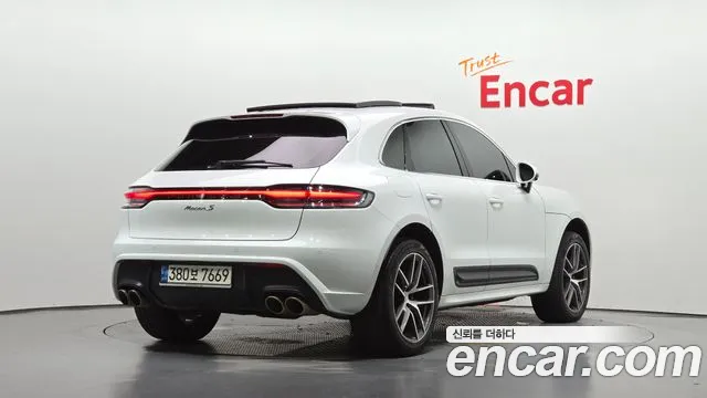 Porsche Macan — Фото автомобиля 2