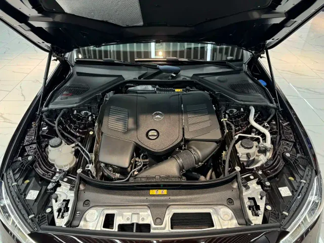 Mercedes-Benz E-Class — Фото автомобиля 15