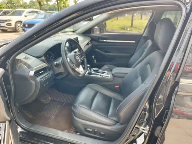Nissan Teana — Фото автомобиля 6