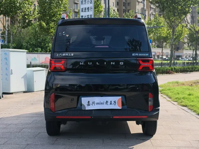 Wuling Hongguang Mini EV — Фото автомобиля 5