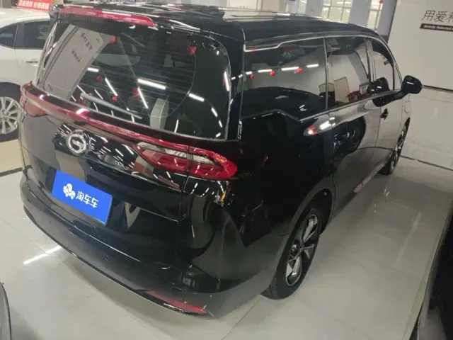GAC Trumpchi M6 — Фото автомобиля 3