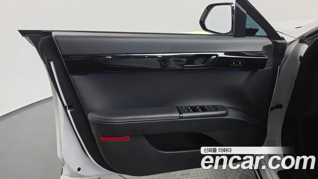 Hyundai Grandeur Grandeur (GN7) 3.5 Бензин 4WD — Фото автомобиля 21