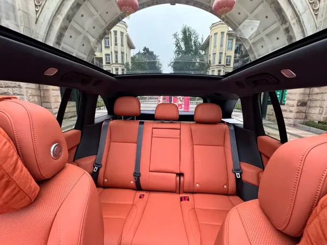 Li Auto L6 — Фото автомобиля 17