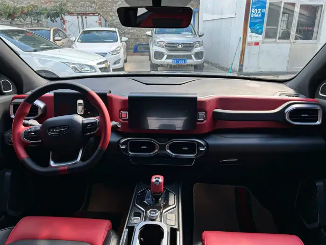 Geely ICON — Фото автомобиля 4