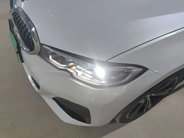 BMW 3 Series — Фото автомобиля 8