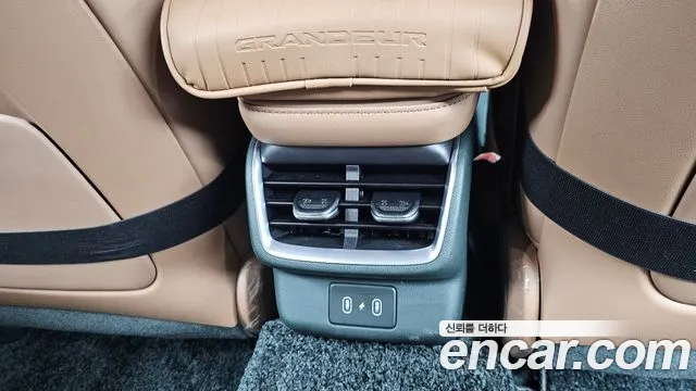 Hyundai Grandeur Grandeur (GN7) 3.5 Бензин 4WD — Фото автомобиля 29