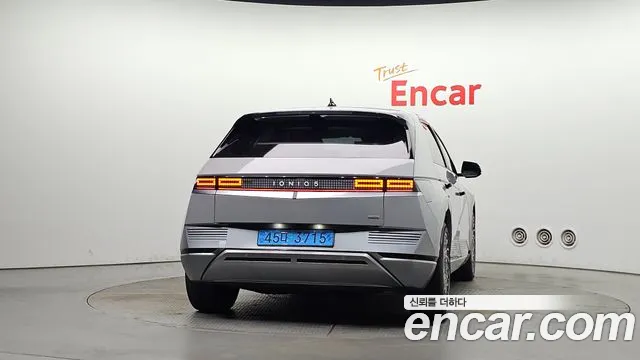 Hyundai Ioniq 5 — Фото автомобиля 4