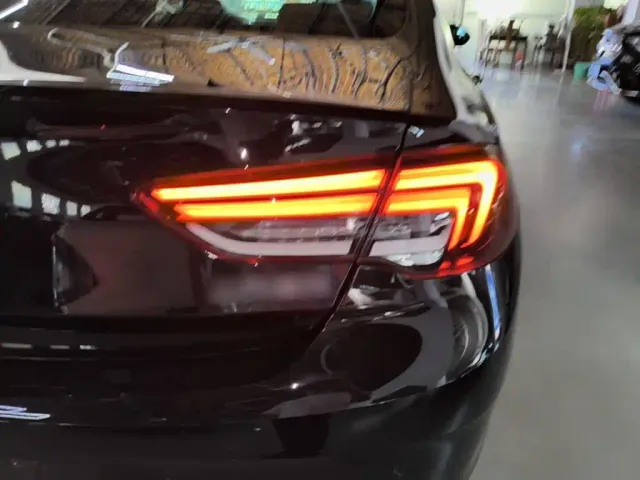 Buick Regal — Фото автомобиля 7