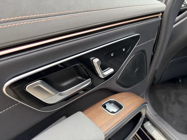 Mercedes-Benz EQS — Фото автомобиля 15