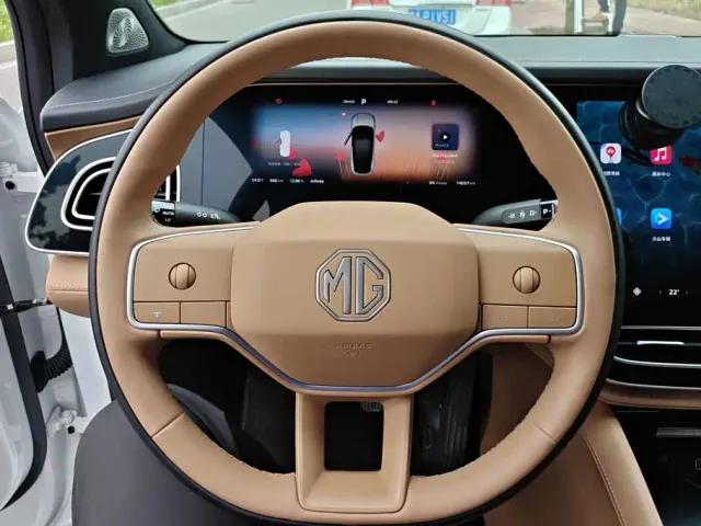 Roewe Feifan R7 — Фото автомобиля 15