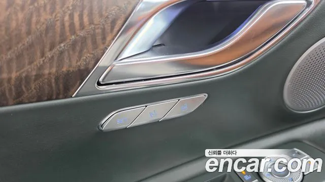 Genesis GV80 — Фото автомобиля 29