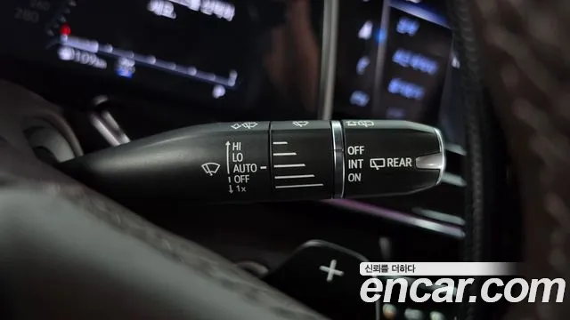 Cadillac Escalade 5th Gen — Фото автомобиля 29